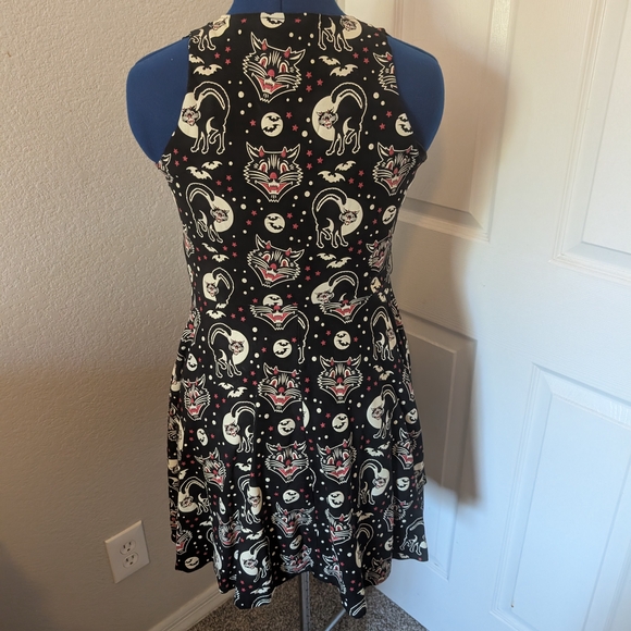 Black and White Cat Print Dress - Picture 2 of 2